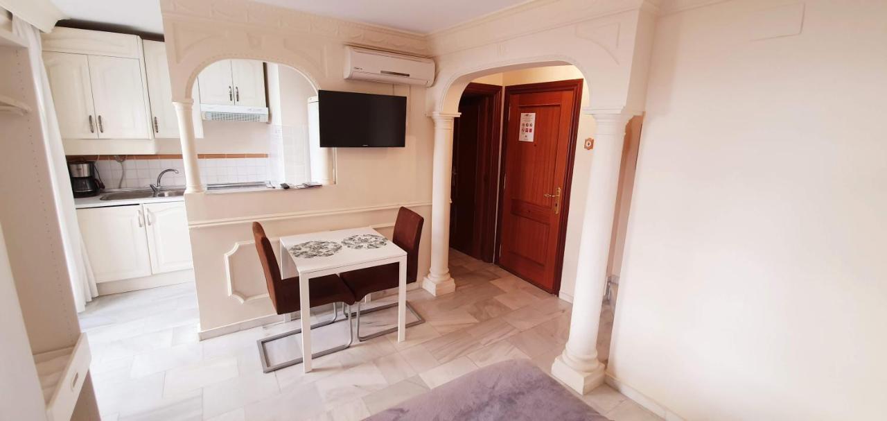 Appartement Fan Flat Carreteria à Málaga Extérieur photo